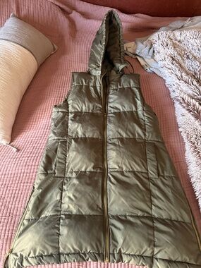 Maurices Lightweight Quilted Vest in Olive Green